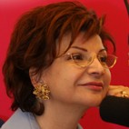 Роксана Бабаян – певица, актриса, народная артистка России. 